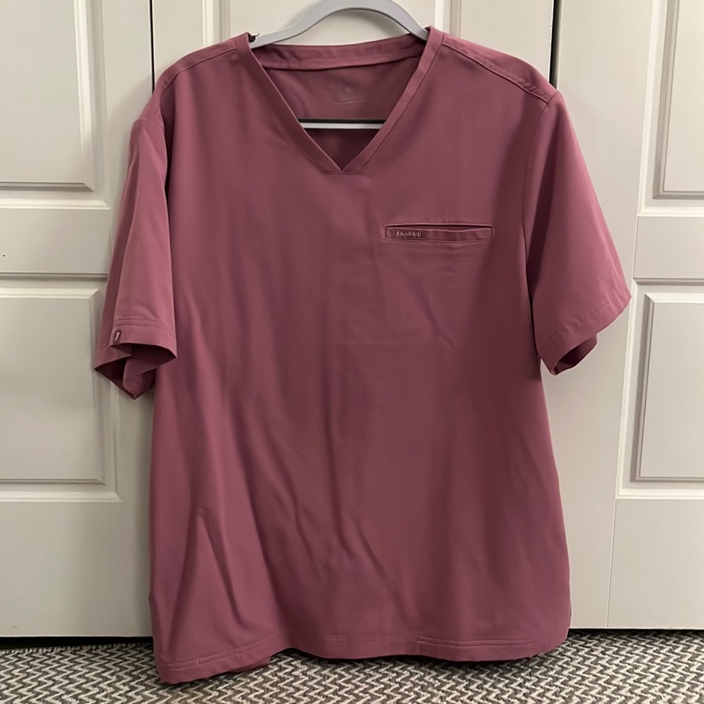 4 pocket jaanu mauve 1.0 men’s scrubs size XL vneck